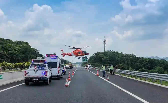 鼓楼区高速公路汽车救援案例